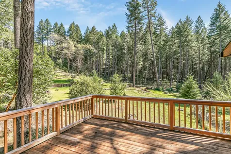 707 Mcmullen Creek Road Selma OR 97538