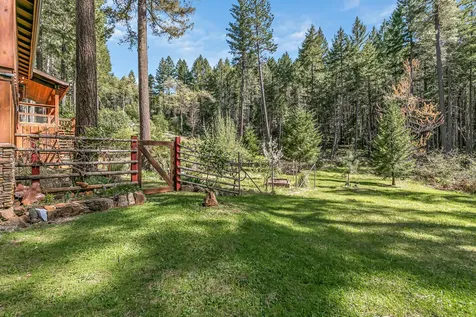 707 Mcmullen Creek Road Selma OR 97538