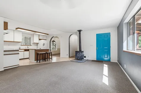 707 Mcmullen Creek Road Selma OR 97538