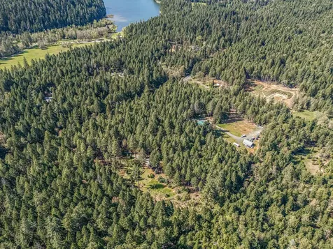 707 Mcmullen Creek Road Selma OR 97538