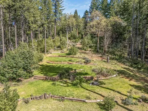 707 Mcmullen Creek Road Selma OR 97538