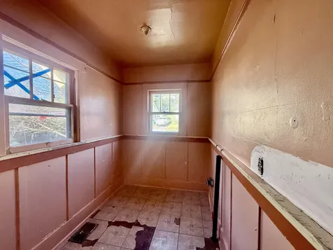 1443 Oregon Avenue Klamath Falls OR 97601
