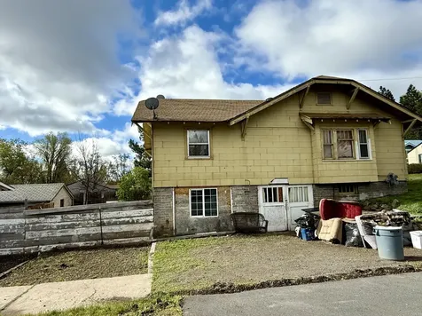 1443 Oregon Avenue Klamath Falls OR 97601