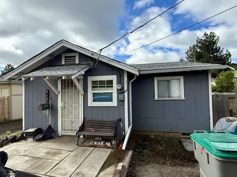 1443 Oregon Avenue Klamath Falls OR 97601