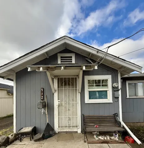 1443 Oregon Avenue Klamath Falls OR 97601