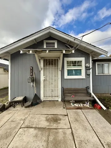 1443 Oregon Avenue Klamath Falls OR 97601