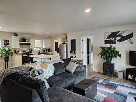 4647 Winter Avenue Klamath Falls OR 97603