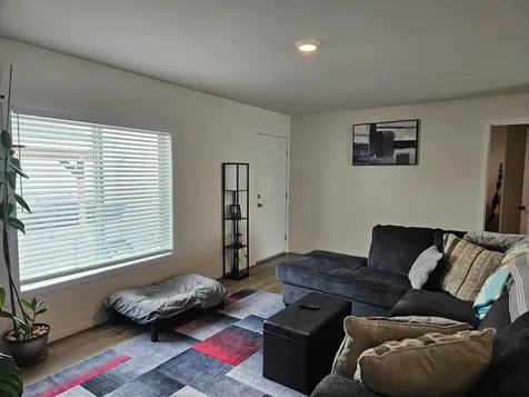 4647 Winter Avenue Klamath Falls OR 97603