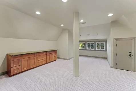 5637 Saddle Ridge Drive Medford OR 97504