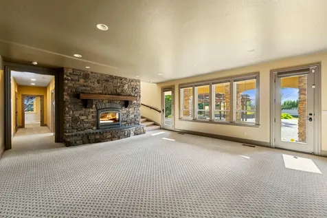 5637 Saddle Ridge Drive Medford OR 97504