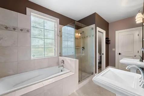 5637 Saddle Ridge Drive Medford OR 97504