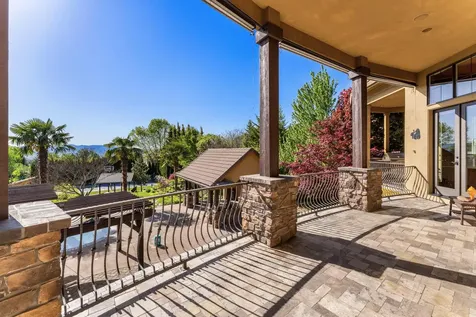 5637 Saddle Ridge Drive Medford OR 97504
