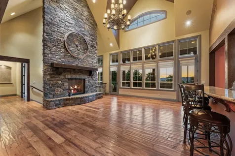 5637 Saddle Ridge Drive Medford OR 97504