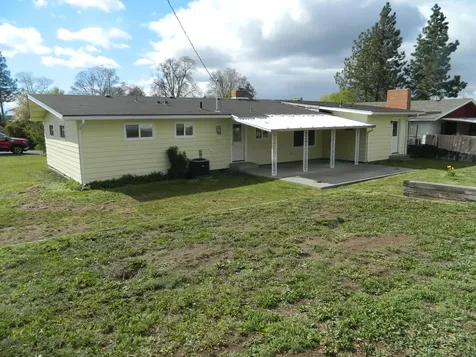 5333 Hilldale Street Klamath Falls OR 97603