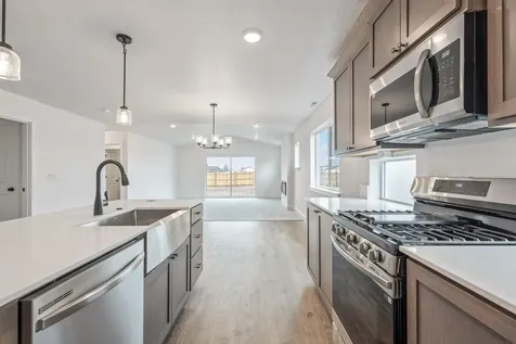 429 NW Monte Vista Avenue Madras OR 97741