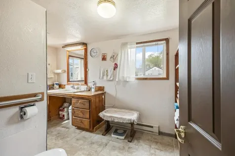 2010 NE Laughlin Road Prineville OR 97754