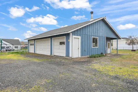 2010 NE Laughlin Road Prineville OR 97754