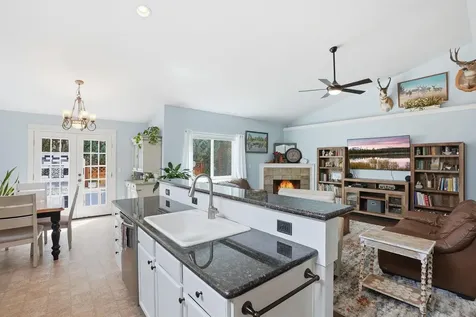 429 NE Petal Court Madras OR 97741