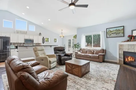 429 NE Petal Court Madras OR 97741