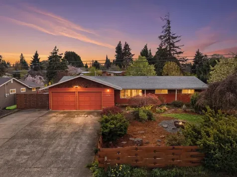 2019 Montello Avenue Hood River OR 97031