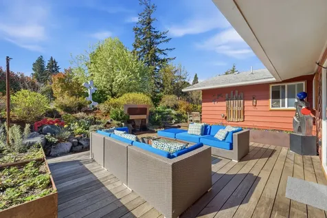 2019 Montello Avenue Hood River OR 97031