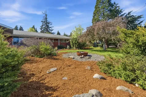 2019 Montello Avenue Hood River OR 97031
