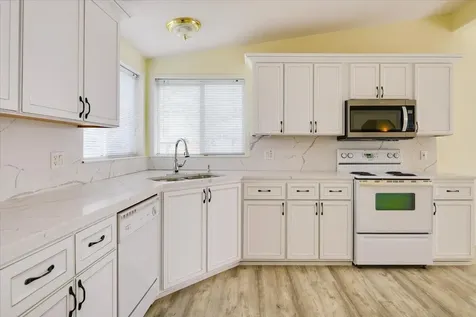 533 NE Shoshone Drive Redmond OR 97756