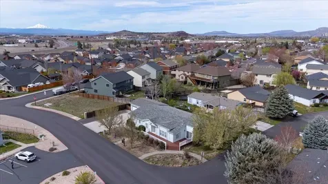 533 NE Shoshone Drive Redmond OR 97756