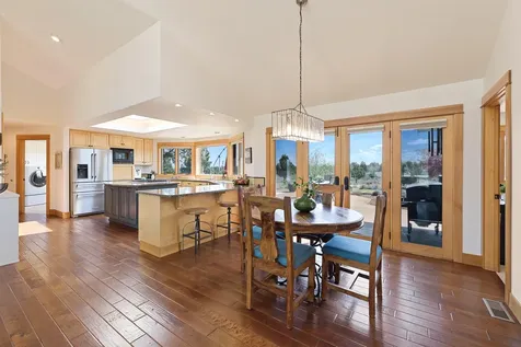 61280 Mountain Breezes Court Bend OR 97702