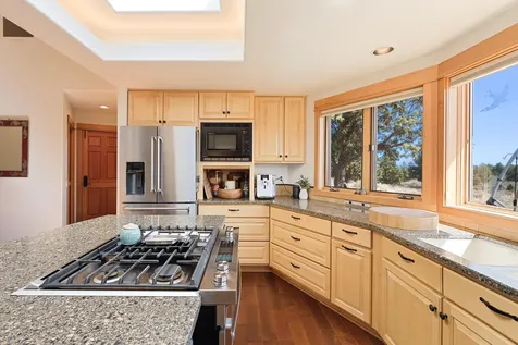61280 Mountain Breezes Court Bend OR 97702