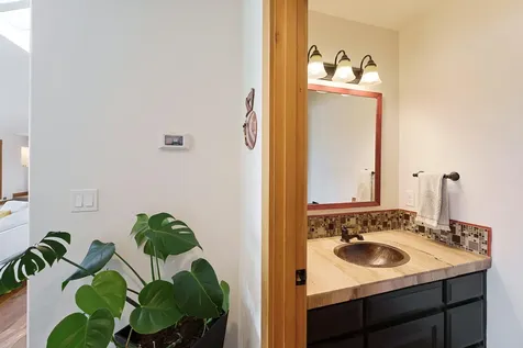 61280 Mountain Breezes Court Bend OR 97702