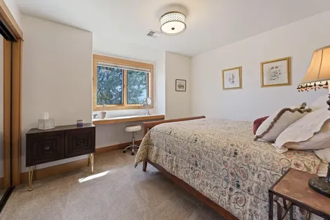 61280 Mountain Breezes Court Bend OR 97702