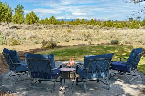 61280 Mountain Breezes Court Bend OR 97702
