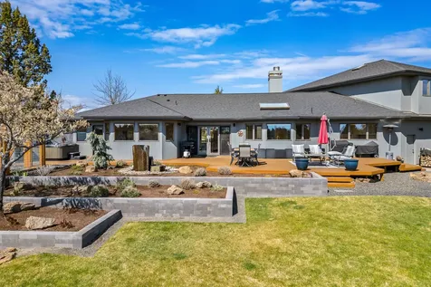 61280 Mountain Breezes Court Bend OR 97702