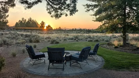 61280 Mountain Breezes Court Bend OR 97702