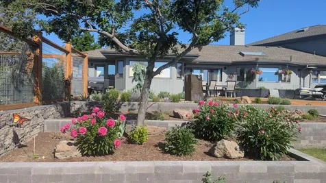 61280 Mountain Breezes Court Bend OR 97702