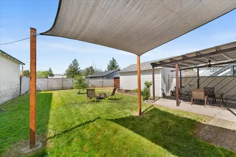 406 Newtown Street Medford OR 97501