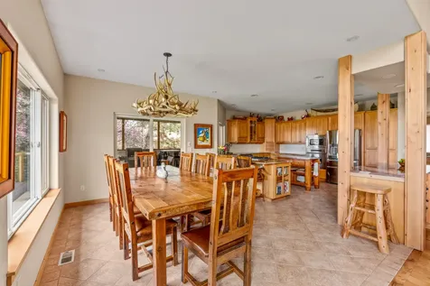1953 Kingfisher Circle Redmond OR 97756