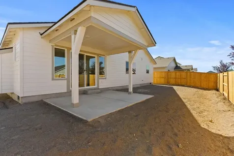 4174 SW Pumice Avenue Redmond OR 97756