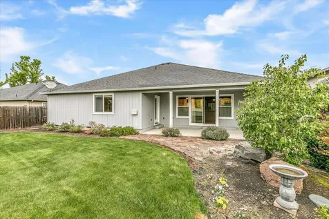 1706 Dragon Tail Place Medford OR 97504