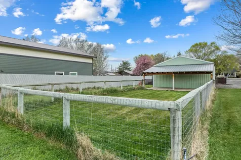 715 S Main Street Prineville OR 97754