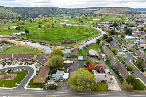 715 S Main Street Prineville OR 97754