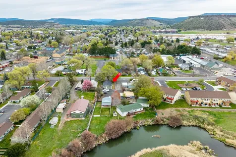 715 S Main Street Prineville OR 97754