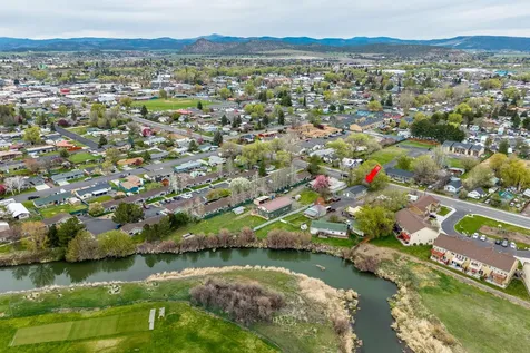 715 S Main Street Prineville OR 97754