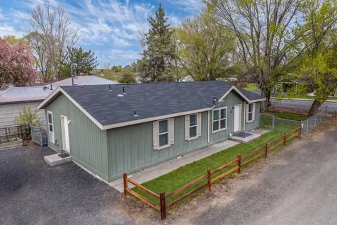 715 S Main Street Prineville OR 97754