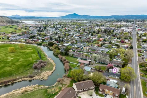 715 S Main Street Prineville OR 97754