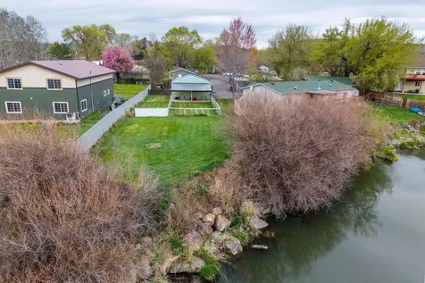 715 S Main Street Prineville OR 97754