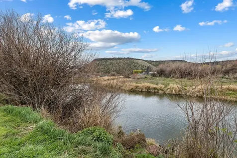 715 S Main Street Prineville OR 97754