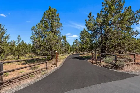 65230 Smokey Ridge Road Bend OR 97703