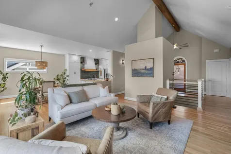 3042 NW Colonial Drive Bend OR 97703